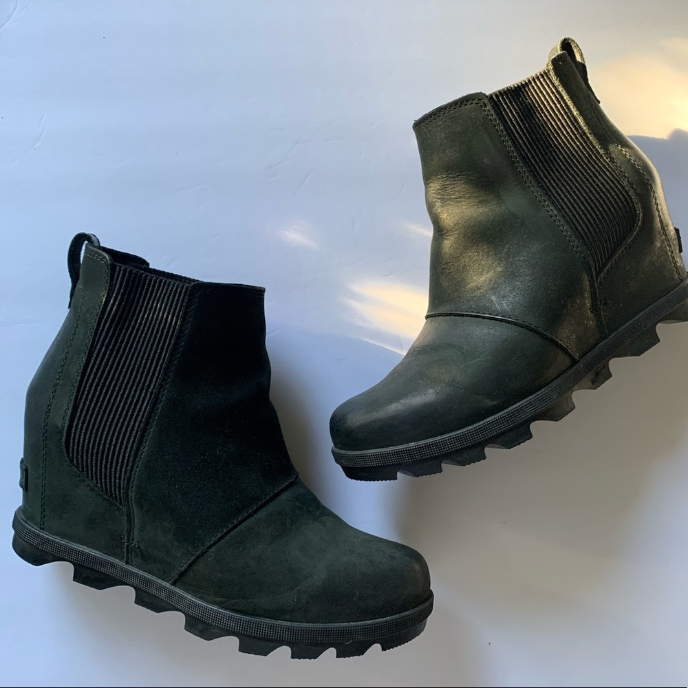 Sorel | Joan of Arctic Wedge Black Chelsea Boot